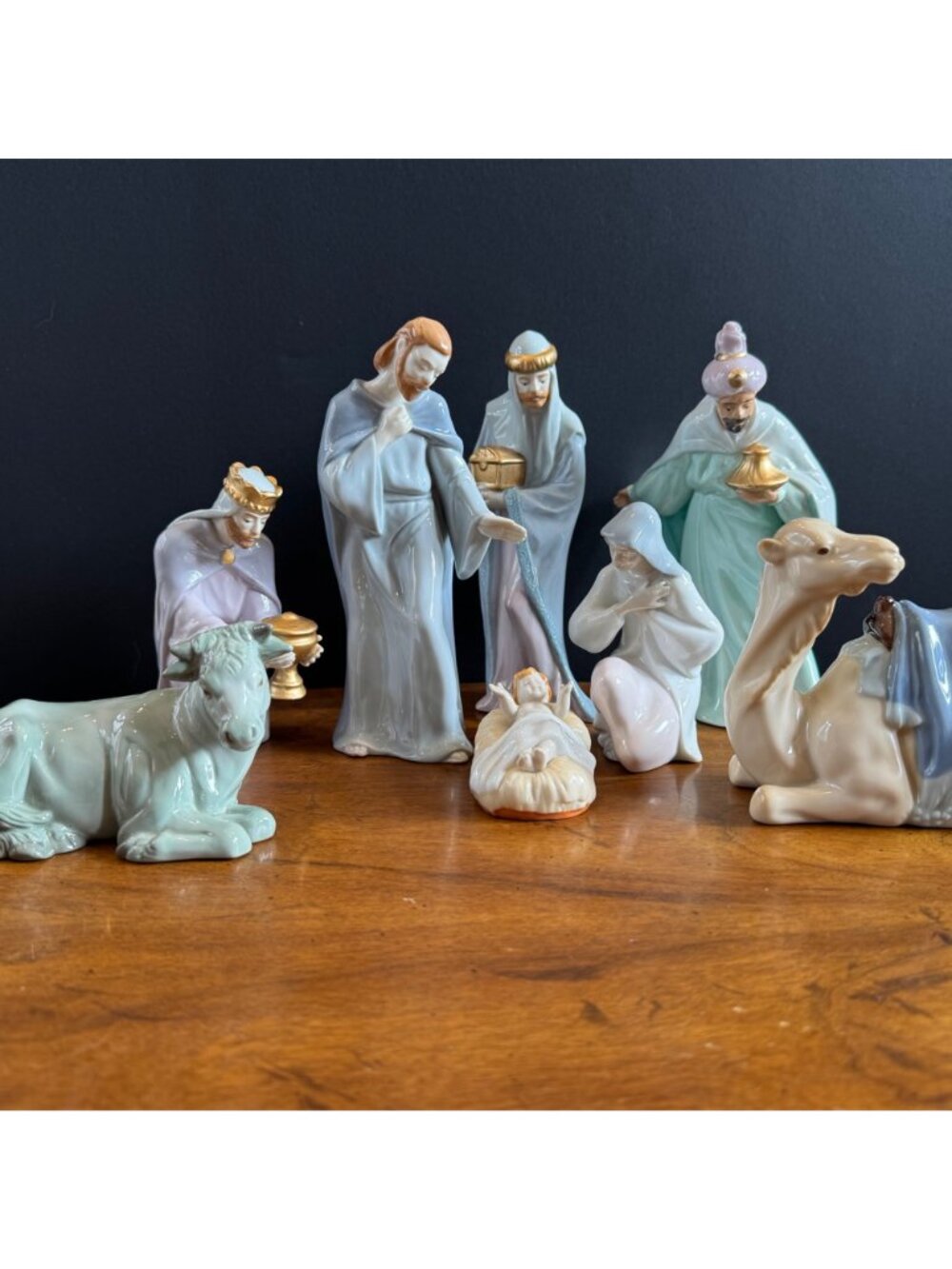 AVON Bethlehem Nativity Collection 8pc OBrien 1994 Christmas Figurine Set - Picture 3 of 16